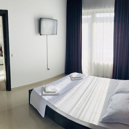 Panoramic Apartment Mamaia Exterior photo
