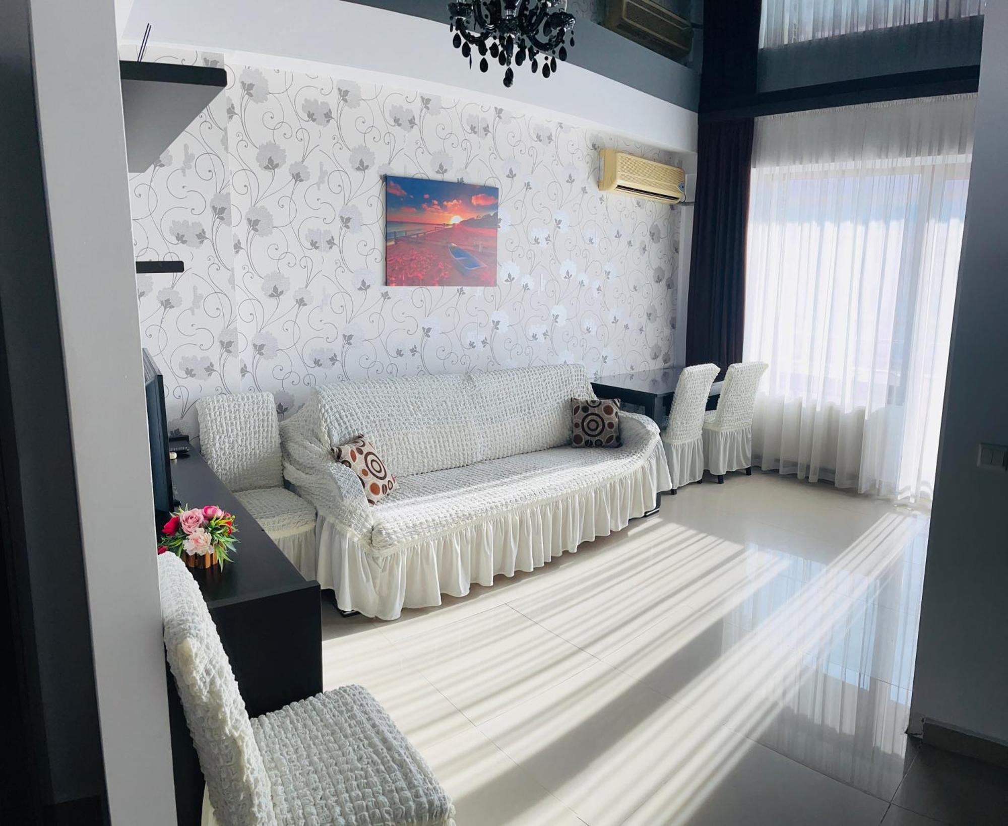 Panoramic Apartment Mamaia Exterior photo